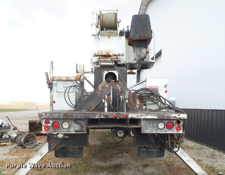 image for item HF9686 Knapheide 6139BHC  digger derrick bed