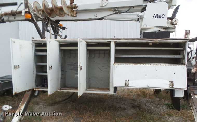 image for item HF9686 Knapheide 6139BHC  digger derrick bed