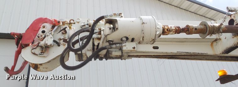 image for item HF9686 Knapheide 6139BHC  digger derrick bed