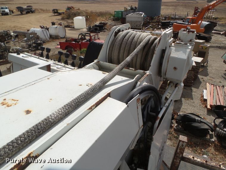 image for item HF9686 Knapheide 6139BHC  digger derrick bed