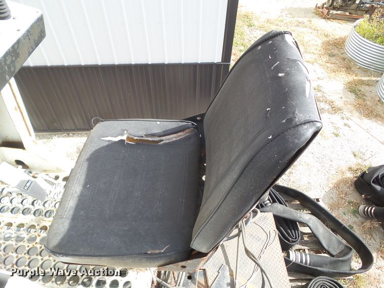 image for item HF9686 Knapheide 6139BHC  digger derrick bed