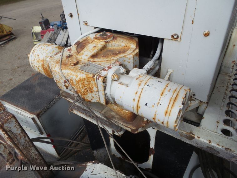 image for item HF9686 Knapheide 6139BHC  digger derrick bed