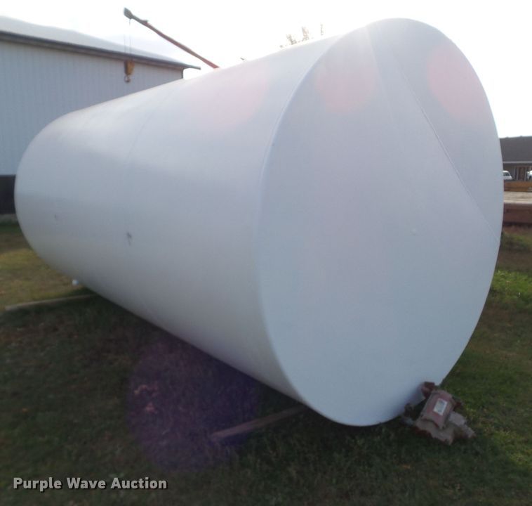 image for item HF9701 6,000 gallon fuel tank