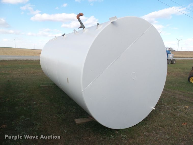 image for item HF9701 6,000 gallon fuel tank