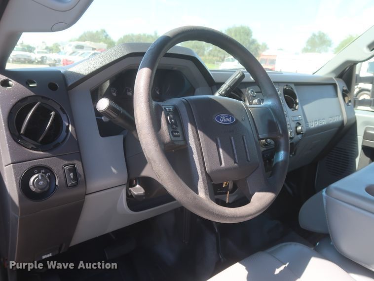 image for item HJ9408 2011 Ford F450 Super Duty XL  flatbed truck