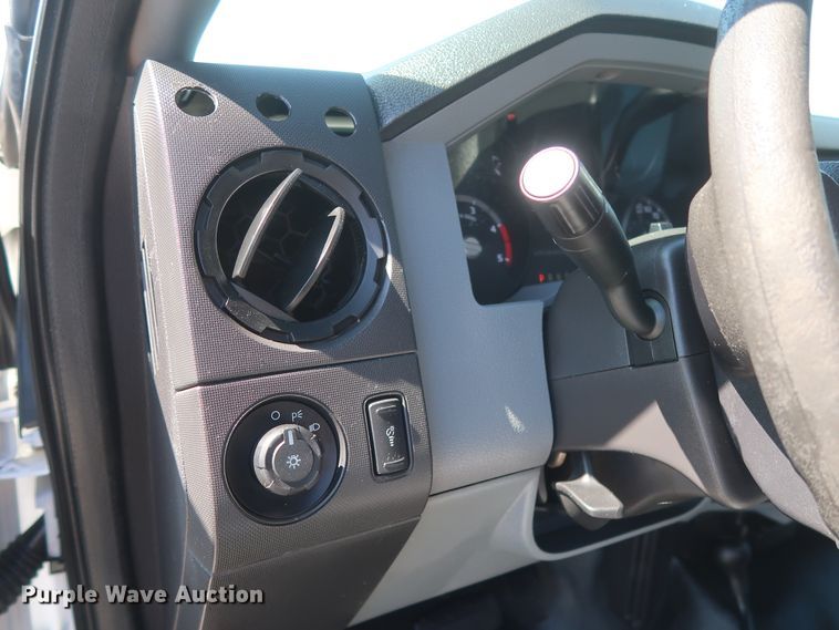 image for item HJ9408 2011 Ford F450 Super Duty XL  flatbed truck