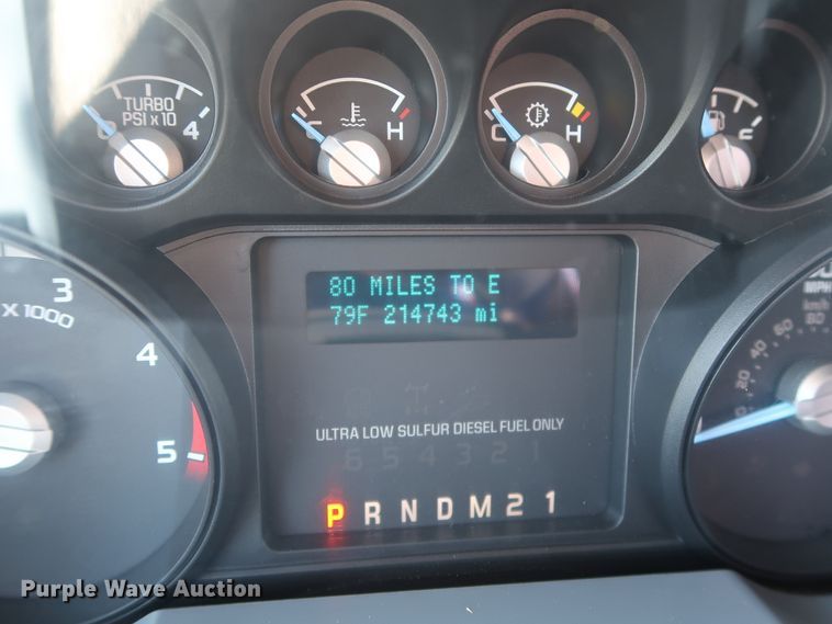 image for item HJ9408 2011 Ford F450 Super Duty XL  flatbed truck