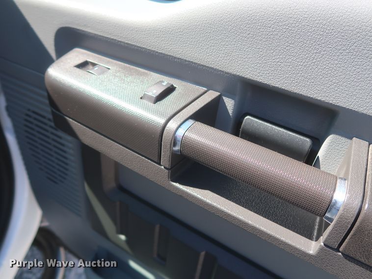 image for item HJ9408 2011 Ford F450 Super Duty XL  flatbed truck