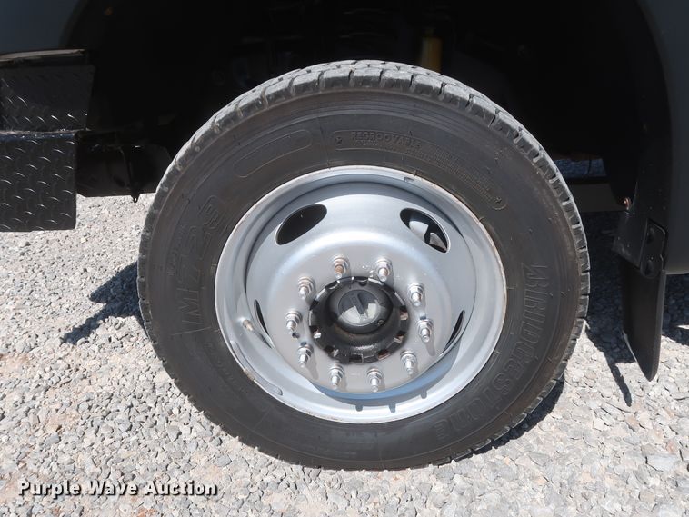 image for item HJ9408 2011 Ford F450 Super Duty XL  flatbed truck