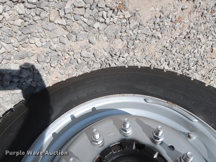 image for item HJ9408 2011 Ford F450 Super Duty XL  flatbed truck