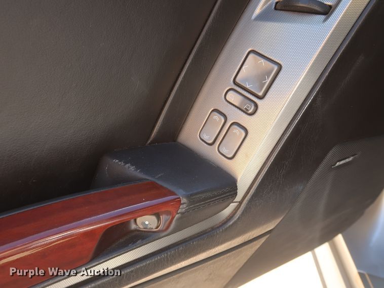 image for item HJ9428 2007 Cadillac XLR convertible