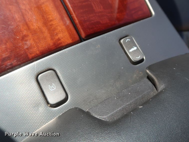 image for item HJ9428 2007 Cadillac XLR convertible