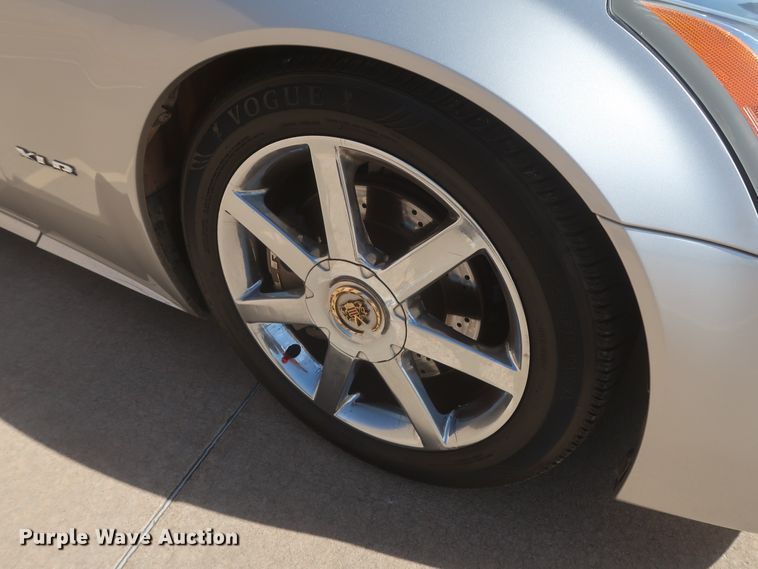 image for item HJ9428 2007 Cadillac XLR convertible