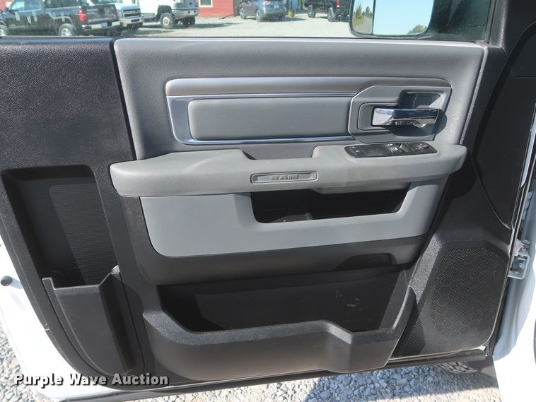 image for item HJ9471 2015 Dodge Ram 4500HD  utility truck