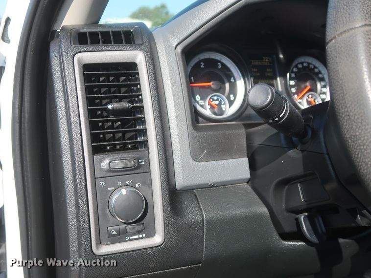image for item HJ9471 2015 Dodge Ram 4500HD  utility truck