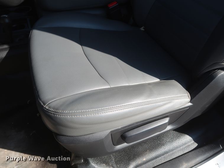 image for item HJ9471 2015 Dodge Ram 4500HD  utility truck