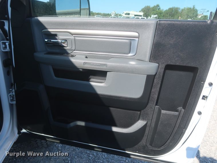 image for item HJ9471 2015 Dodge Ram 4500HD  utility truck