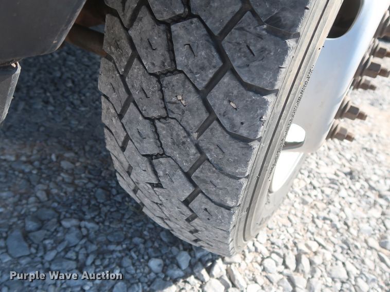 image for item HJ9471 2015 Dodge Ram 4500HD  utility truck