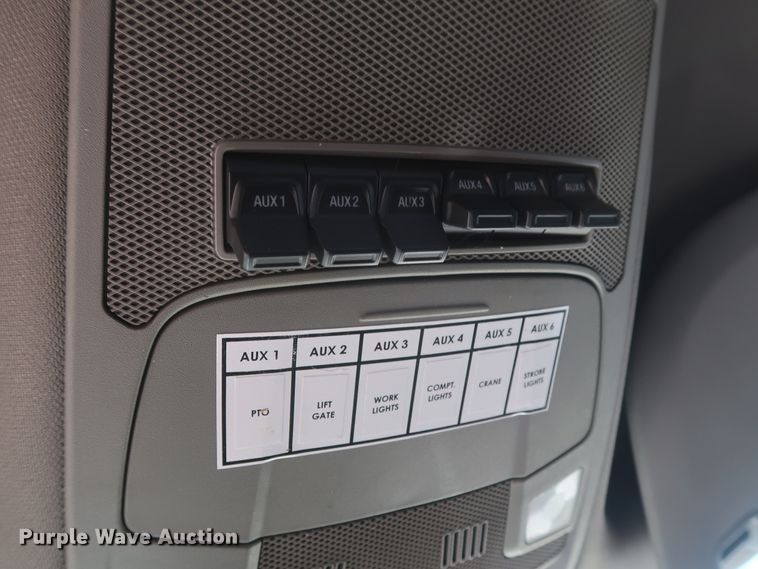 image for item HJ9473 2018 Ford F550 Super Duty XL  utility truck