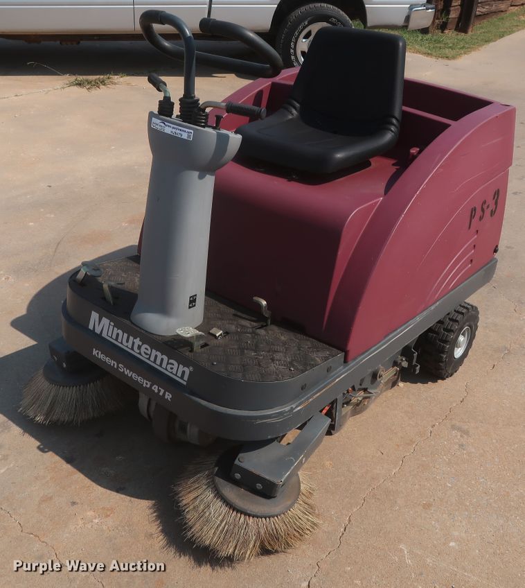 image for item HJ9479 Minuteman Kleen Sweep 47R sweeper