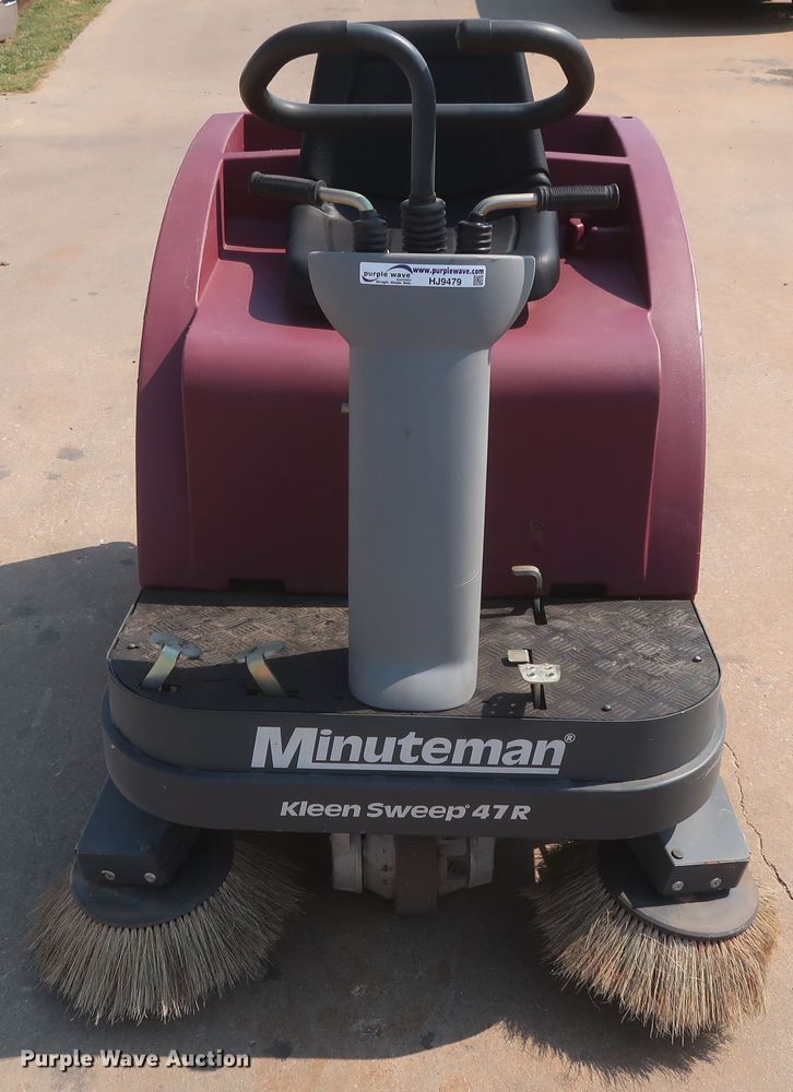 image for item HJ9479 Minuteman Kleen Sweep 47R sweeper