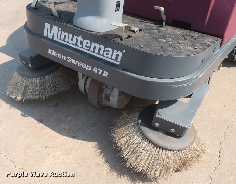 image for item HJ9479 Minuteman Kleen Sweep 47R sweeper