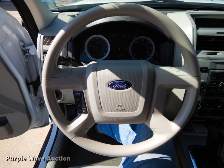 image for item HJ9744 2008 Ford Escape XLT  SUV