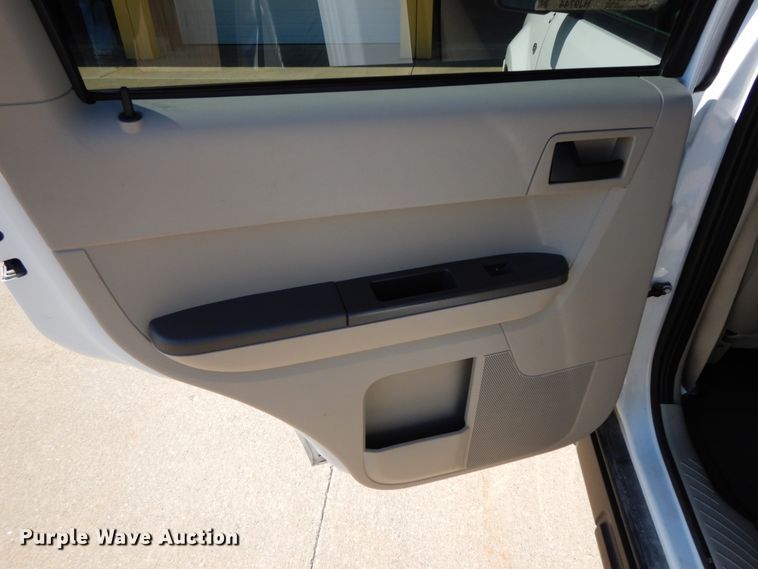 image for item HJ9744 2008 Ford Escape XLT  SUV