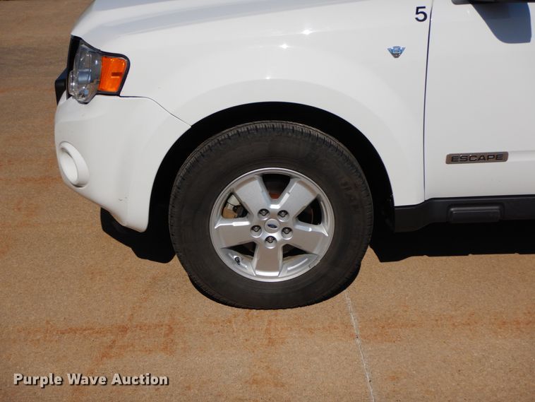 image for item HJ9744 2008 Ford Escape XLT  SUV