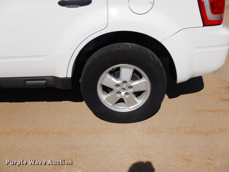 image for item HJ9744 2008 Ford Escape XLT  SUV