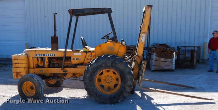 image for item HJ9749 1978 John Deere 480B  forklift