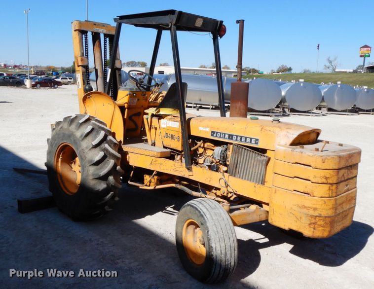 image for item HJ9749 1978 John Deere 480B  forklift