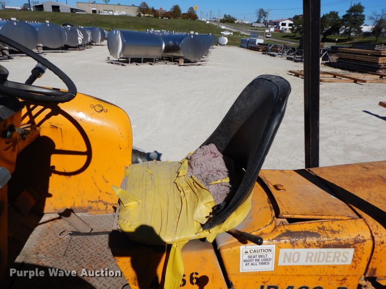 image for item HJ9749 1978 John Deere 480B  forklift