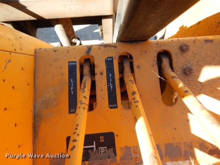 image for item HJ9749 1978 John Deere 480B  forklift