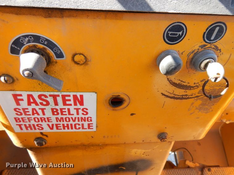 image for item HJ9749 1978 John Deere 480B  forklift