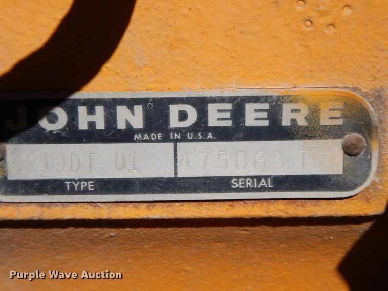 image for item HJ9749 1978 John Deere 480B  forklift