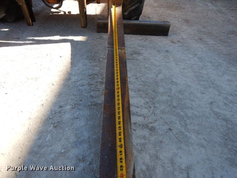 image for item HJ9749 1978 John Deere 480B  forklift