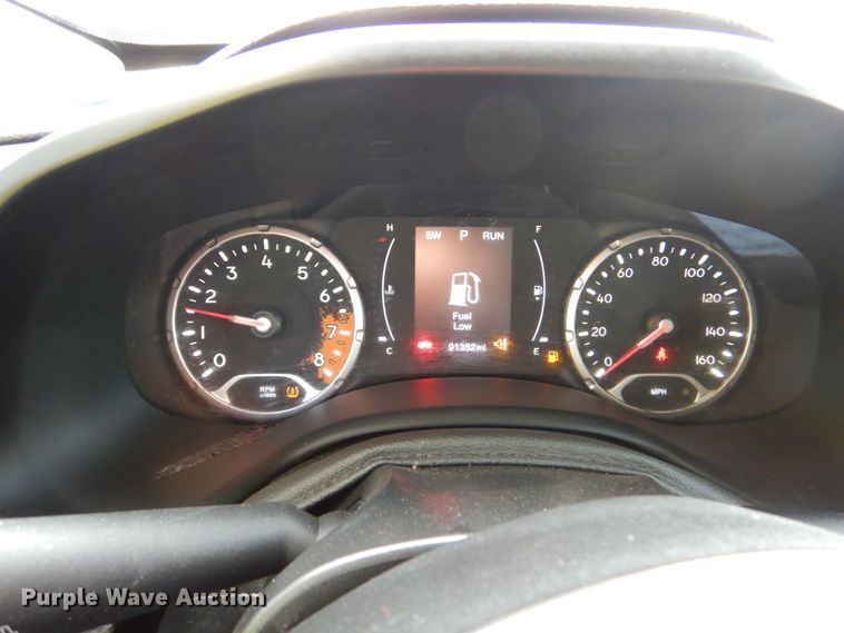 image for item HK9517 2017 Jeep Renegade Sport  SUV