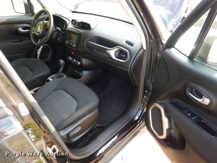 image for item HK9517 2017 Jeep Renegade Sport  SUV