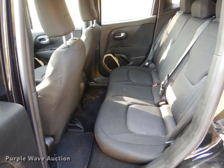 image for item HK9517 2017 Jeep Renegade Sport  SUV