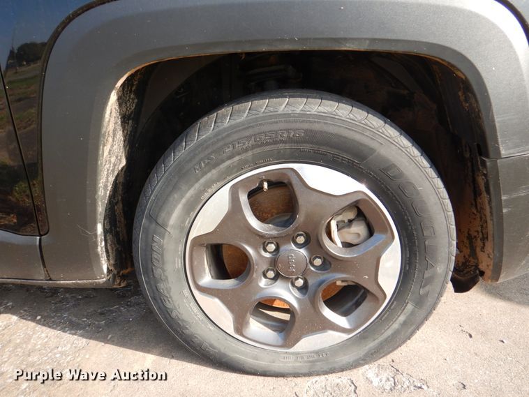 image for item HK9517 2017 Jeep Renegade Sport  SUV