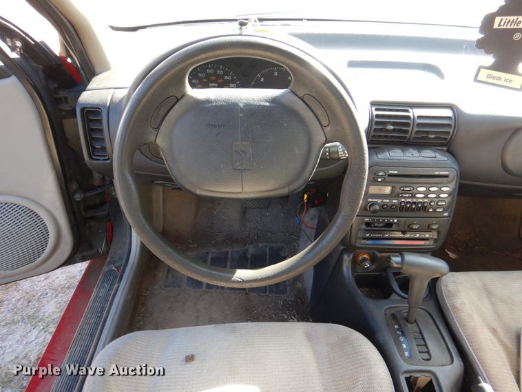 image for item HK9525 1999 Saturn SC SC1