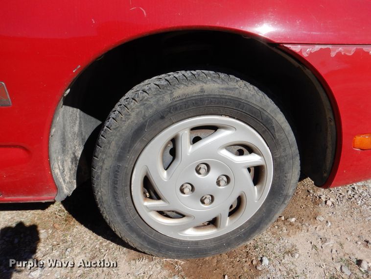 image for item HK9525 1999 Saturn SC SC1