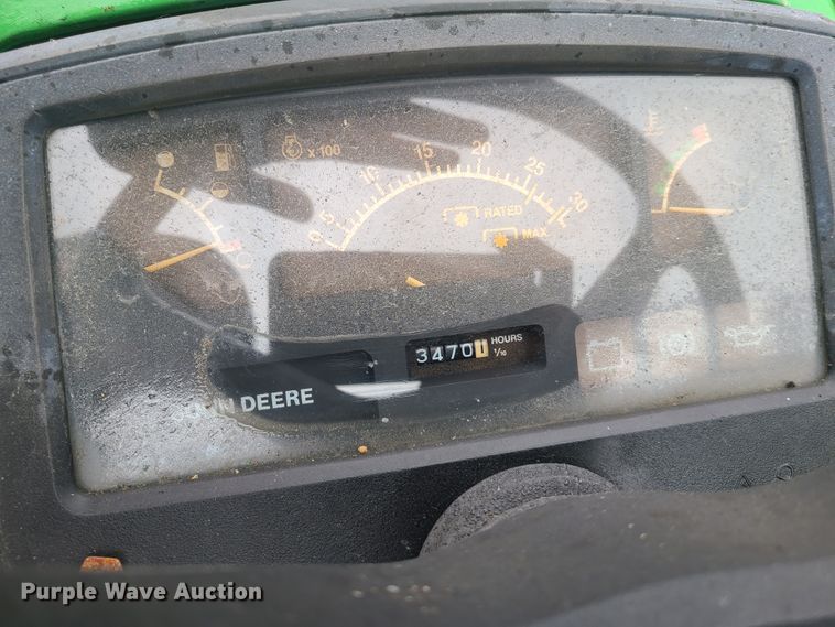 image for item HM9285 1989 John Deere 770  tractor