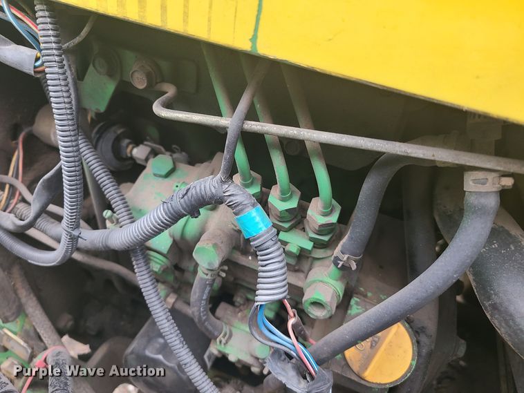 image for item HM9285 1989 John Deere 770  tractor