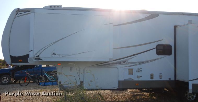 image for item HN9358 2008 Forest River Sandpiper  camper