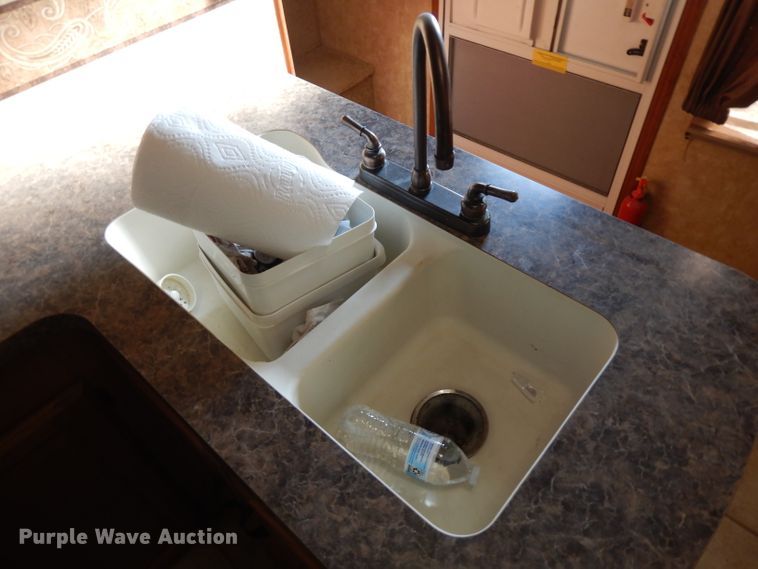 image for item HN9358 2008 Forest River Sandpiper  camper