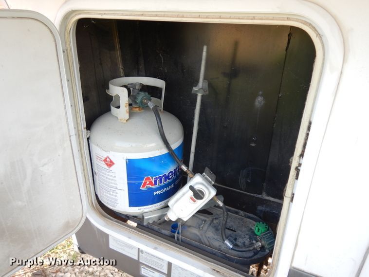 image for item HN9358 2008 Forest River Sandpiper  camper