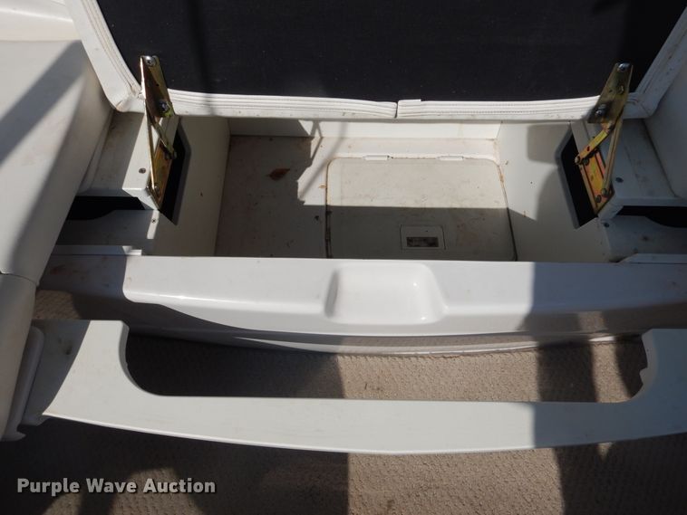 image for item HO9174 2005 Four Winns Horizon 190  boat