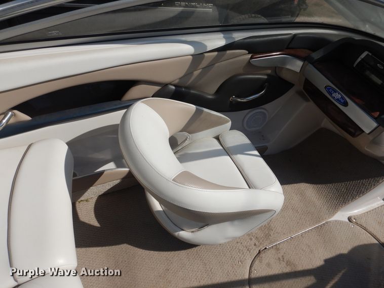 image for item HO9174 2005 Four Winns Horizon 190  boat